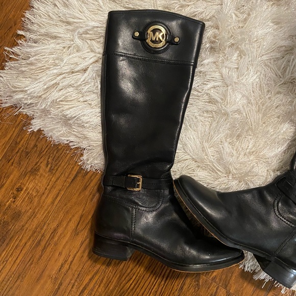🤩Michael Kors boots🤩 accepting offers ‼️ - Picture 10 of 12